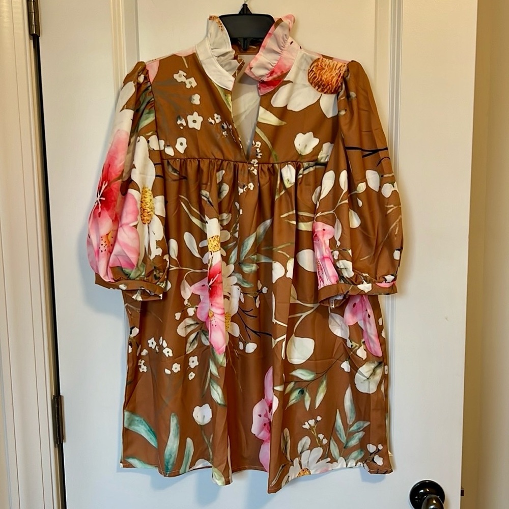 NWOT Floral Brown and Pink Tunic
